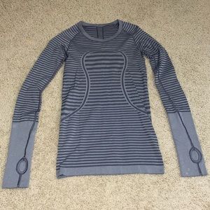 Lululemon long sleeve top
